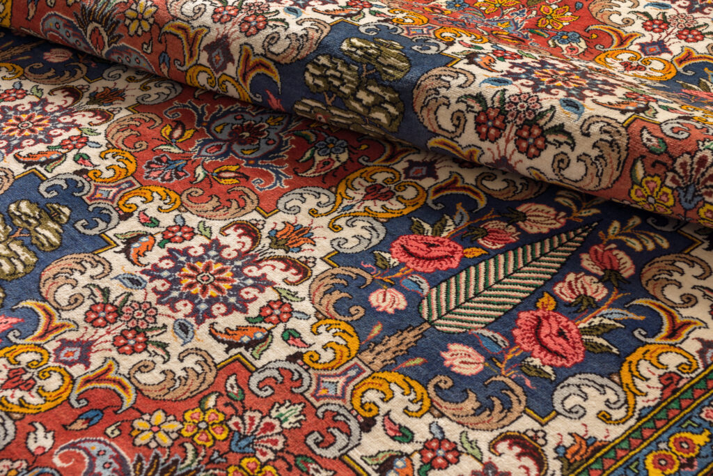 Oriental floral Persian rug